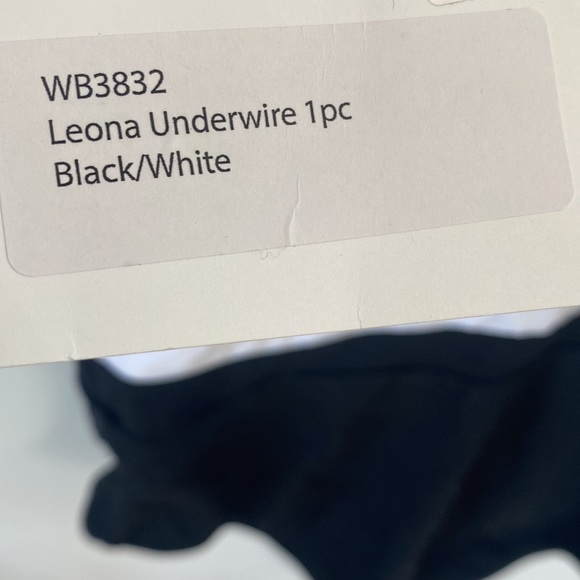 (B21) Fortune Swimwear Leona Underwire One-piece Black/White Swimsuit, Sz S, NWT - Picture 6 of 8